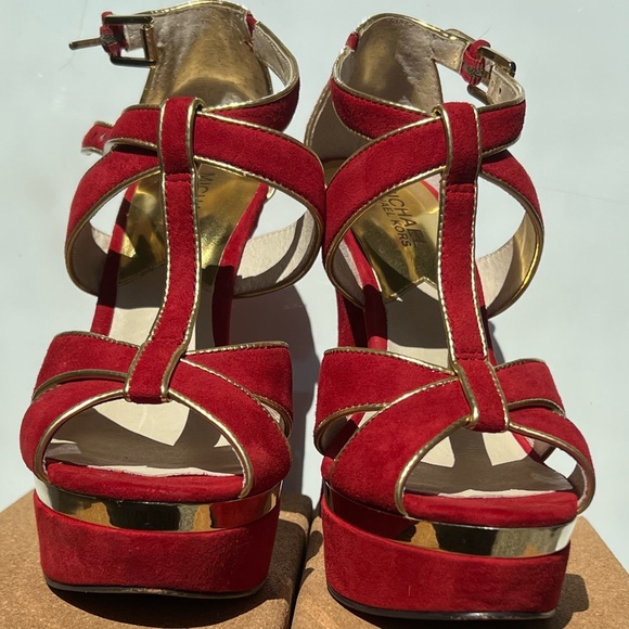Michael Kors Red and Gold Suede Platform Pumps size 7 - Picture 2 of 2
